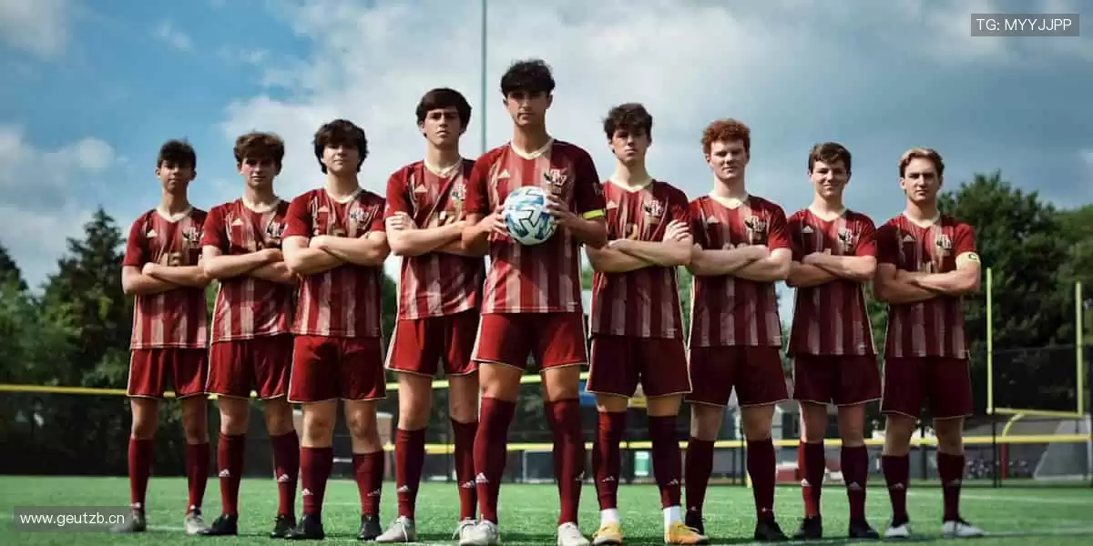 实时弹幕，边看边聊，做赛场最活跃的观众！💬🎉